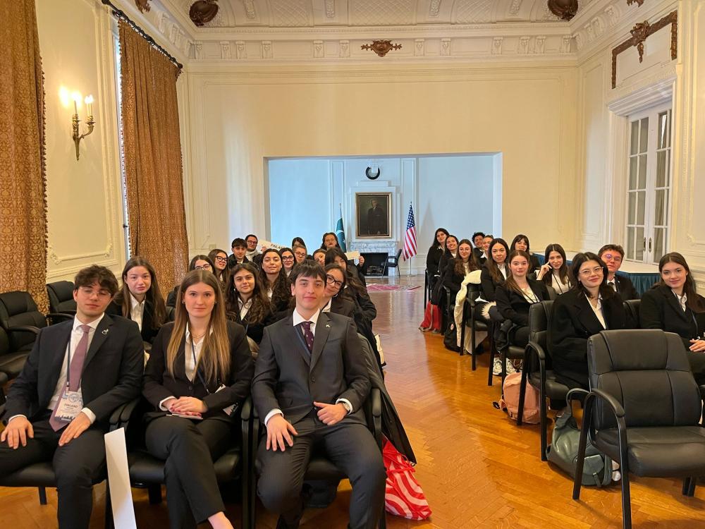  - Liceo Statale G. Leopardi Macerata